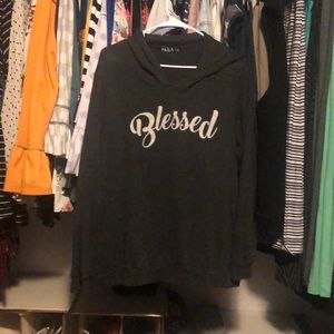 Lightweight shirt with hood
